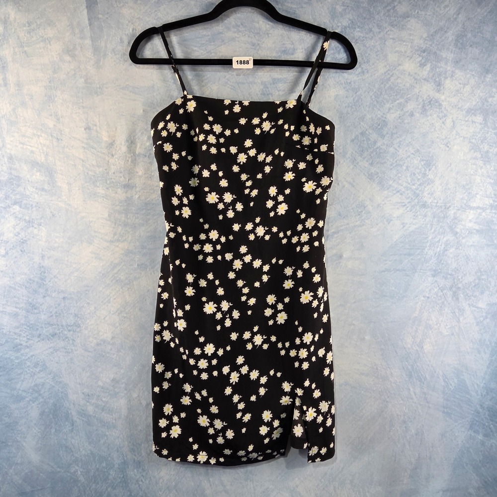 Princess Polly Daisy Floral Mini Dress Black‎ White Smocked Back Slit Size 4